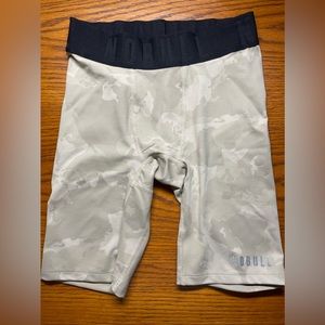 NOBULL MEN'S PLUSH HEATHER COMPRESSION SHORT 9"